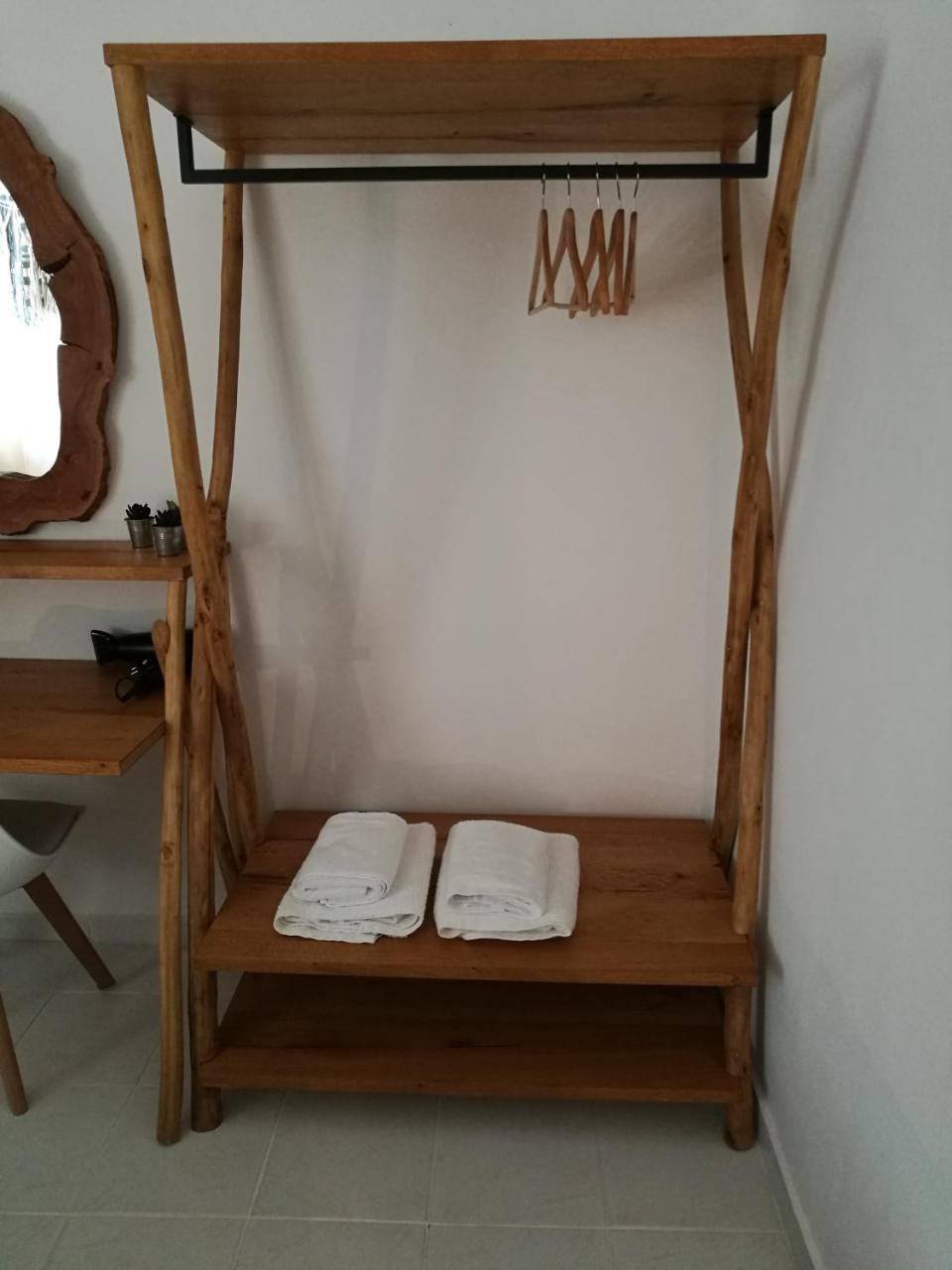 Gerania Milos Apartment Adamantas  Exterior photo